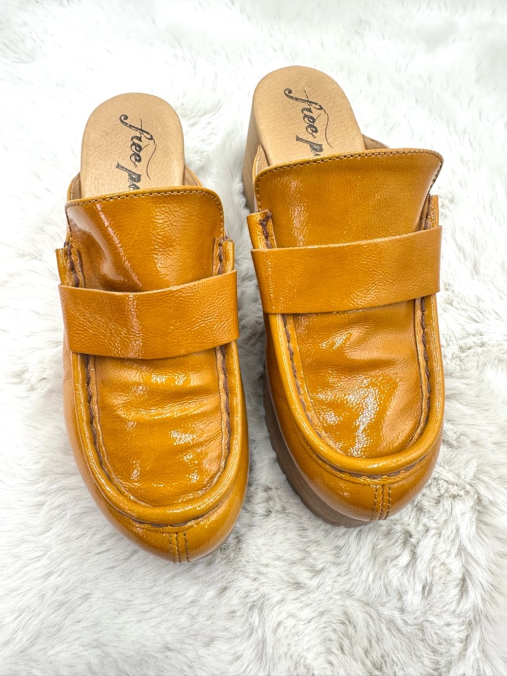 Free People Corbin Loafer Clog 38 size 8 Sedona Mustard/Tan patent leather boho - Picture 17 of 17